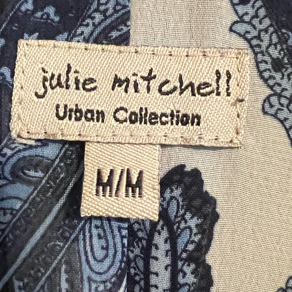#3037. Julie Mitchell Urban Collection 3-Button Jacket w/Pleats/Pockets. Size M - Picture 5 of 12